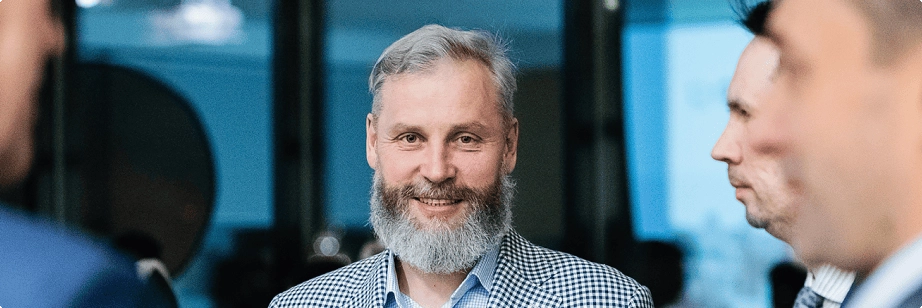 100 вопросов к работодателю  в прямом эфире: Юрий Усков, основатель iSpring